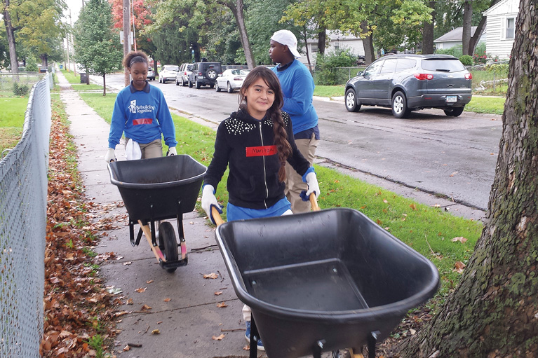 Club kids doing community service