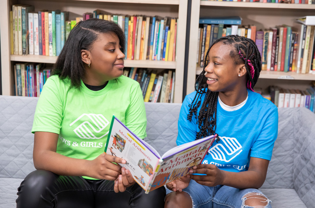 Club teens studying